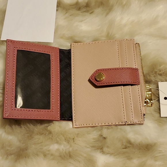 New Steve Madden small wallet/card holder - Picture 4 of 5
